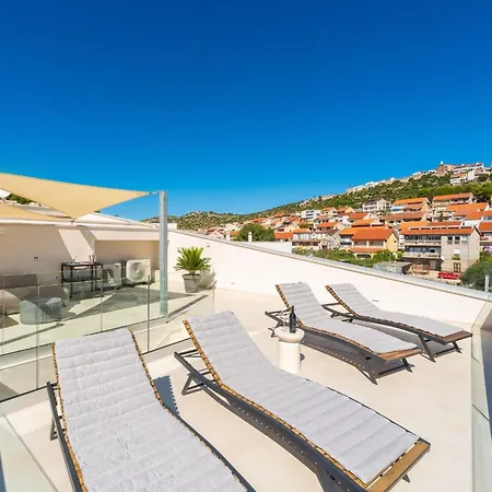 Nyaraló Axia With Pool Šibenik