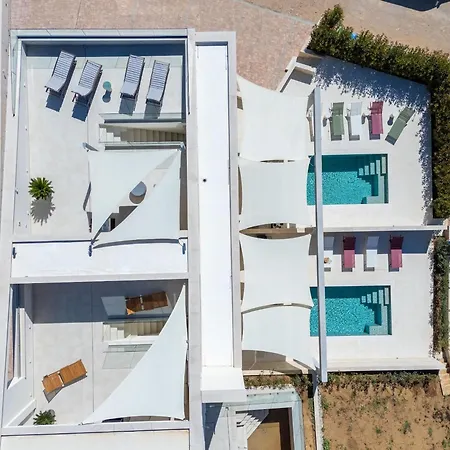 Nyaraló Axia With Pool